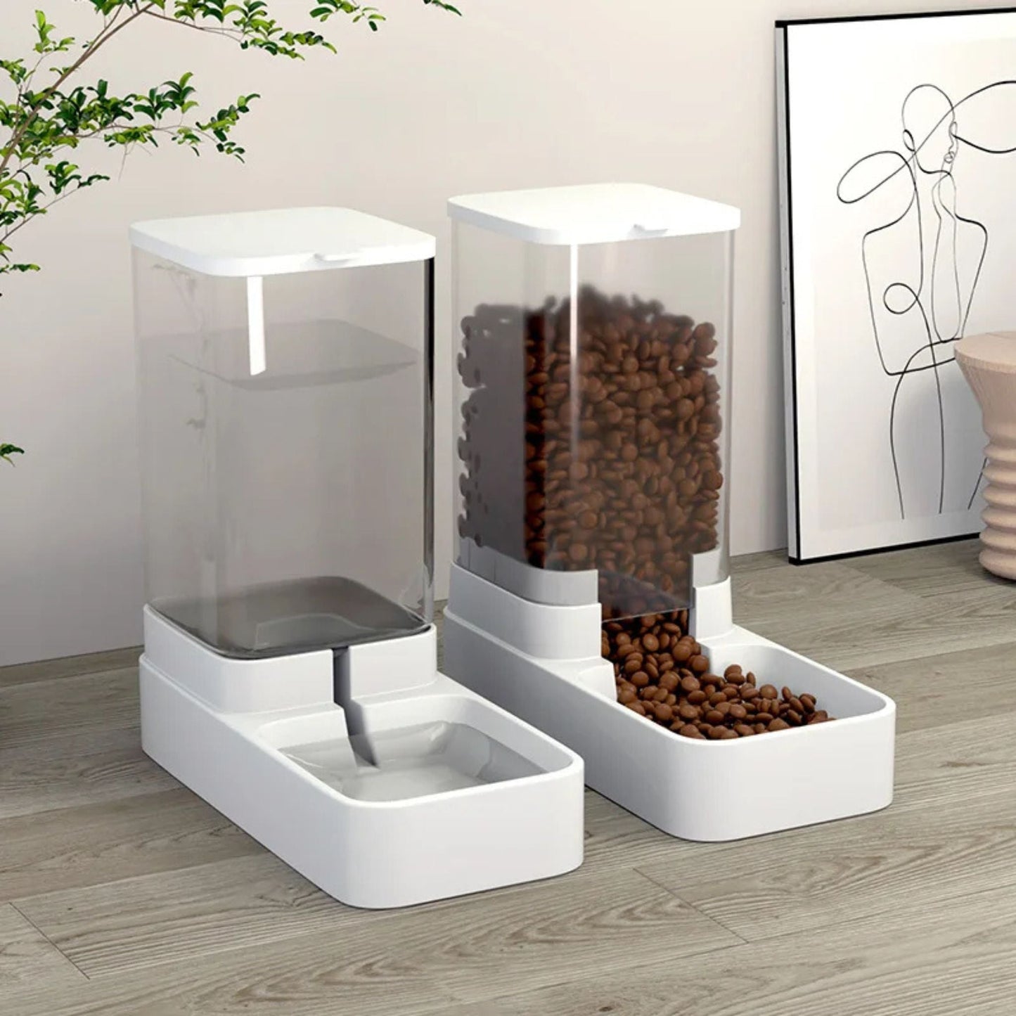 Distributeur de croquettes pour chat