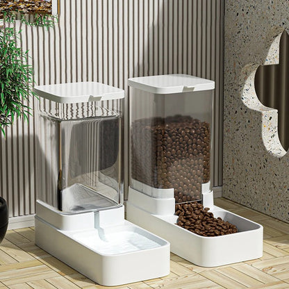 Distributeur de croquettes pour chat
