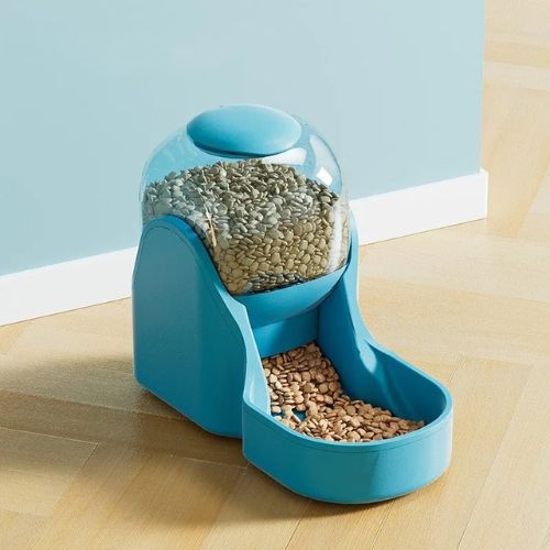 Distributeur nourriture chat design